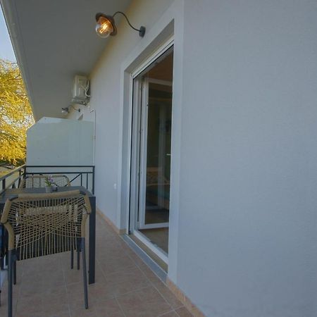 Ariadni Apartments Dassia Esterno foto